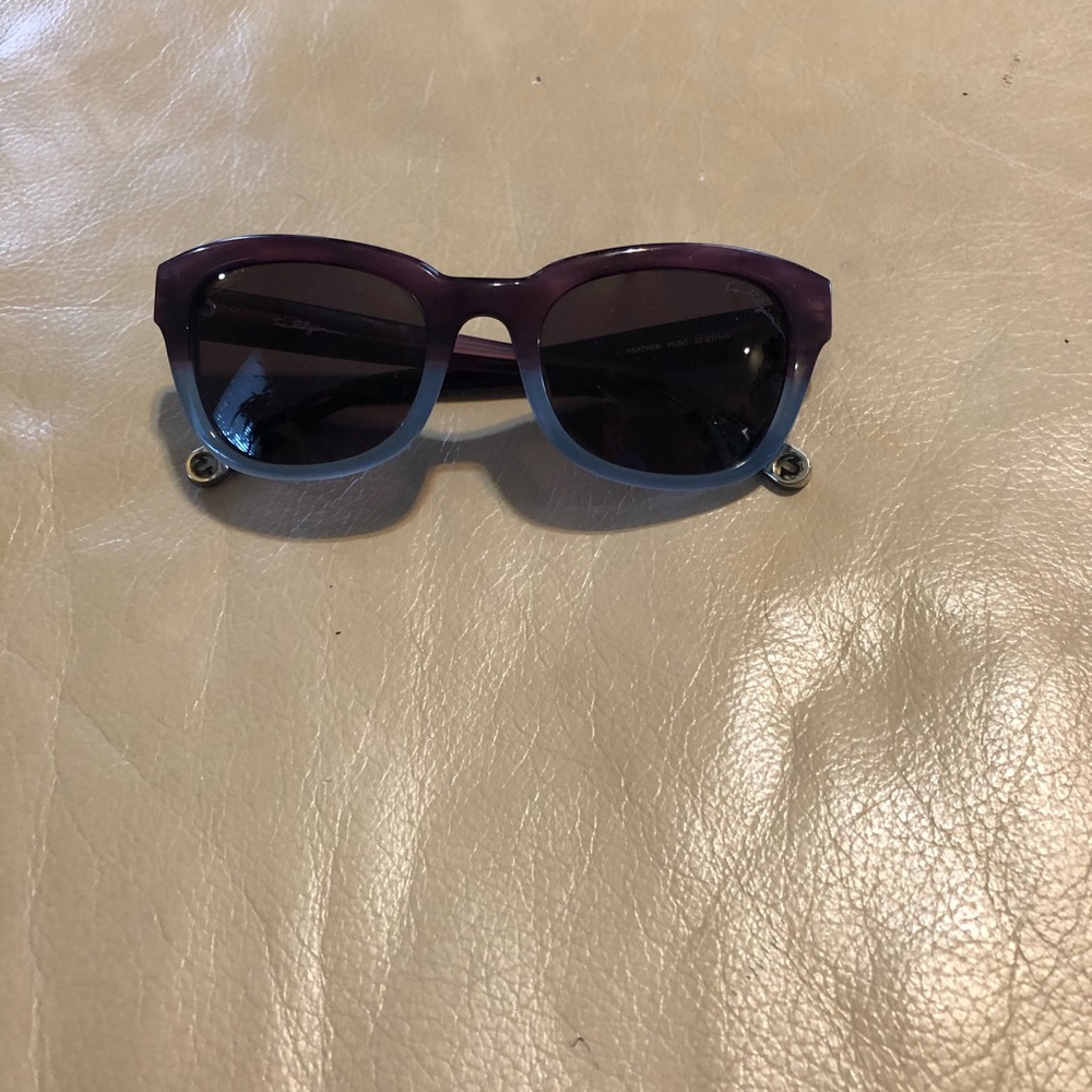 True Religion maroon and gray sunglasses - Picture 1 of 7